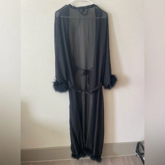 Meshki black mesh light weight long fur tie robe - Picture 3 of 3